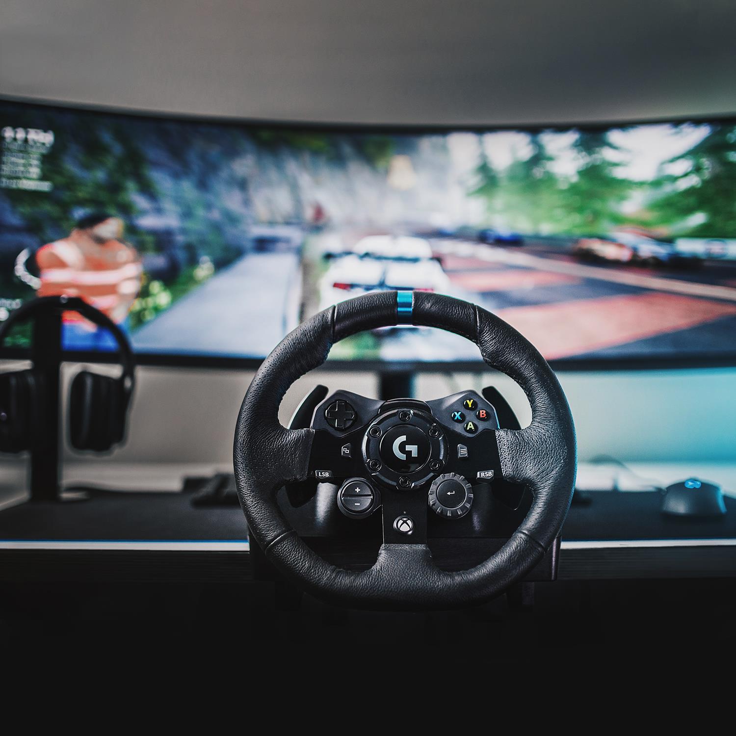Logitech G923 TRUEFORCE Racing Wheel and Pedals for Xbox One & PC